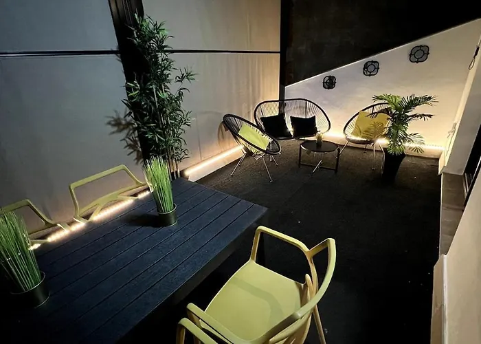 Atico Moderno En Nervion Con Terraza Appartamento Siviglia