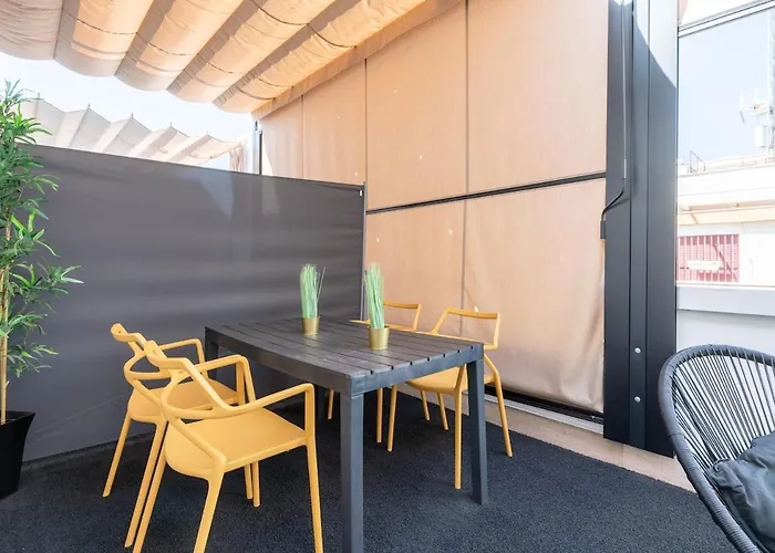 Atico Moderno En Nervion Con Terraza Appartamento
