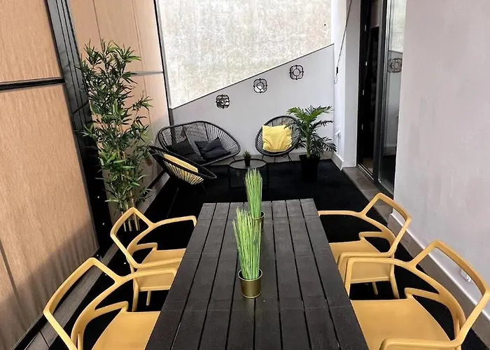Appartamento Atico Moderno En Nervion Con Terraza Siviglia
